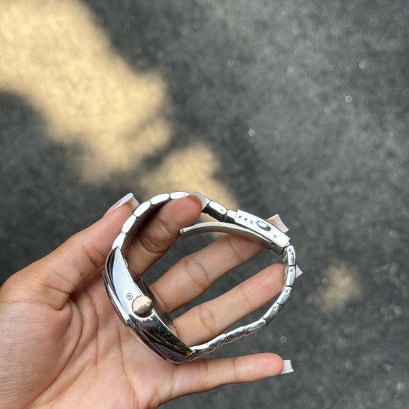 Black and silver  Automatic Watch - Picture 2 of 3